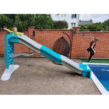 Tobogan gigant pentru copii Doloni Mega Slide, WhiteTurquoise, panta 400 cm cu Water effect, margini rotunjite si manere de sprijin